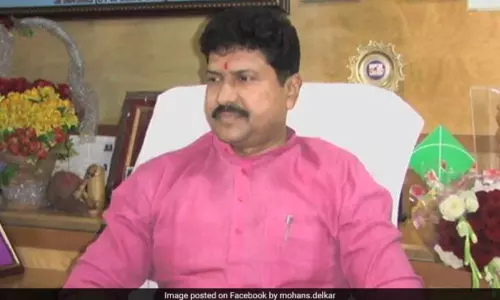 లోక్సభ ఎంపీ మోహన్డెల్కర్ అనుమానాస్పద మృతి లోక్సభ ఎంపీ మోహన్డెల్కర్ అనుమానాస్పద మృతి