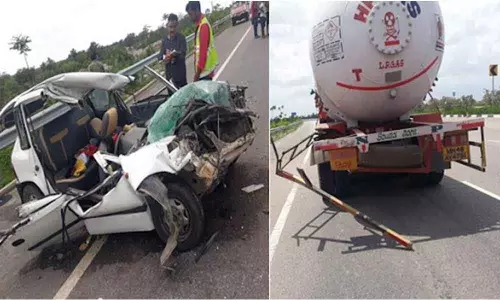 Seven killed in UP road accident Seven killed in UP road accident