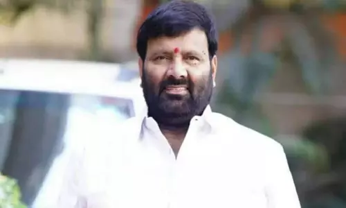 టీఆర్ఎస్ పార్టీకీ ఎమ్మెల్సీగా పోటీ చేసేందుకు అభ్యర్థులు లేరు: శ్రీశైలంగౌడ్ టీఆర్ఎస్ పార్టీకీ ఎమ్మెల్సీగా పోటీ చేసేందుకు అభ్యర్థులు లేరు: శ్రీశైలంగౌడ్