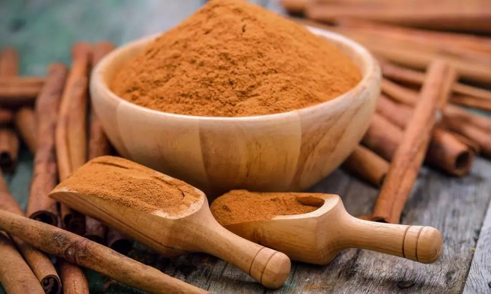 Cinnamon Benefits Human Beings by Reducing Cholesterol