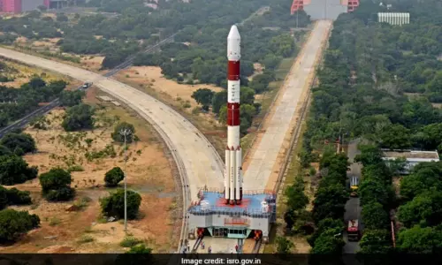 PSLV-C51: తొలి వాణిజ్య అంతరిక్ష ప్రయోగానికి ఇస్రో సిద్ధం PSLV-C51: తొలి వాణిజ్య అంతరిక్ష ప్రయోగానికి ఇస్రో సిద్ధం