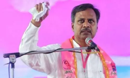 Warangal: పరకాలలో టీఆర్ఎస్ ఎమ్మెల్సీ ఎన్నికల సన్నాహక సమావేశం Warangal: పరకాలలో టీఆర్ఎస్ ఎమ్మెల్సీ ఎన్నికల సన్నాహక సమావేశం