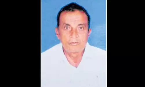 తండ్రిని కొట్టి చంపిన తనయుడు