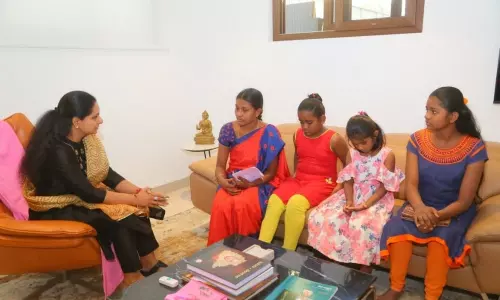 మరోసారి తన‌ సేవాగుణాన్ని చాటిన ఎమ్మెల్సీ కవిత