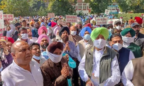 MLAs shout slogans during governors address to Punjab Assembly