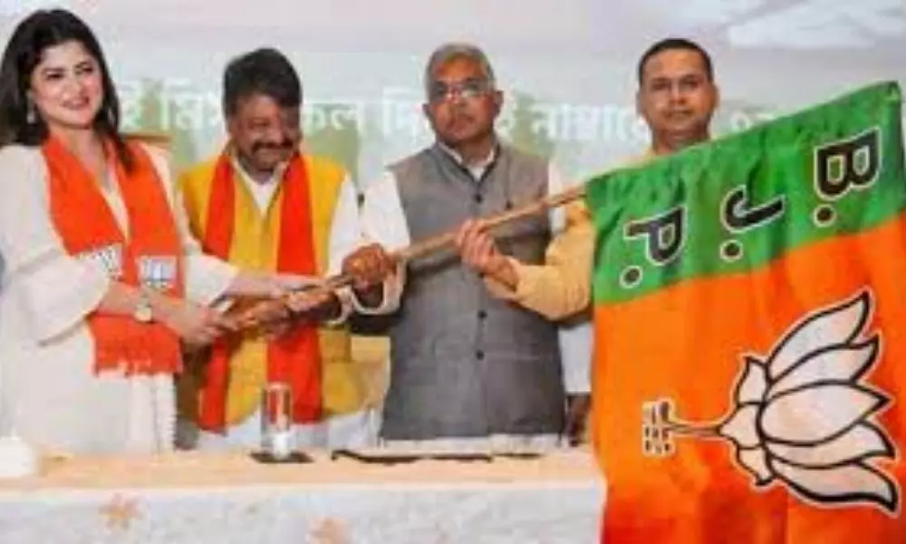 Bengali heroine Srabanti Chatterjee joins BJP