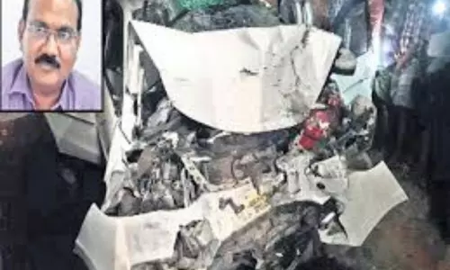 Four die in road accident in Anantapur District Four die in road accident in Anantapur District