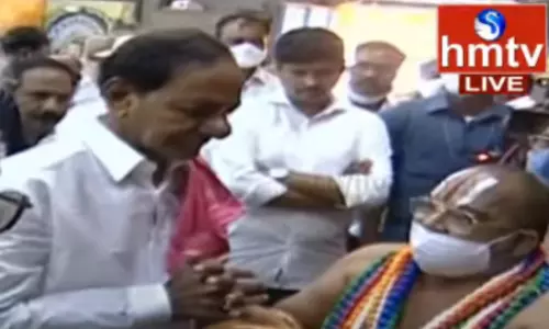 Chief Minister KCR Visits the Laxmi Narasimhaswami Temple Yadadri