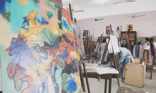 Womens day Special: పురుషులకు దీటుగా చిత్రకారులుగా మెరుస్తున్న  మహిళలు