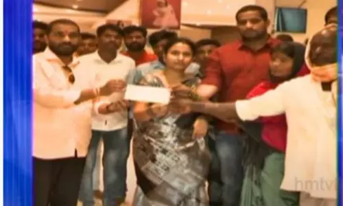 Telangana: మానవత్వం చాటుకున్న SS ఫ్యాషన్ మాల్ అధినేత శ్రీనివాసరావు