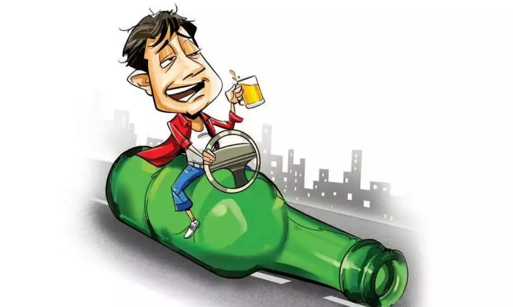 Alcohol Drunked Men Highlight In Rangareddy District