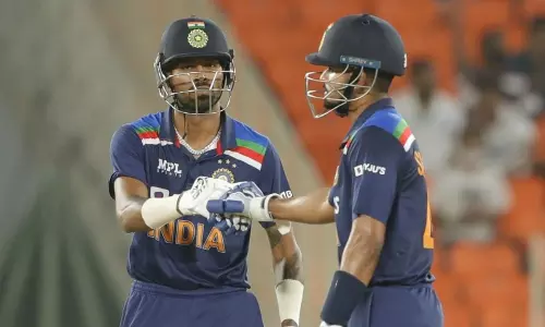 England Target 125 in 20 overs in first t20 England Target 125 in 20 overs in first t20