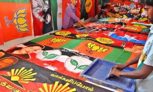 Tamilnadu Political heat