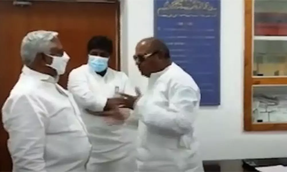YS Sharmila May Put Party in Andhra Pradesh Says JC Diwakar Reddy