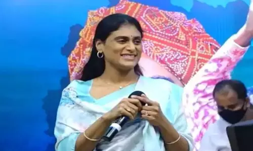YS Sharmila Conducts Meeting with karimnagar YSR Fans YS Sharmila Conducts Meeting with karimnagar YSR Fans