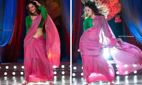 Anchor Anasuya Dance Chiranjeevi Song in Jabardasth Show Anchor Anasuya Dance Chiranjeevi Song in Jabardasth Show
