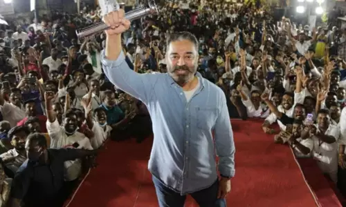 Kamal Haasan give Break for Campaign