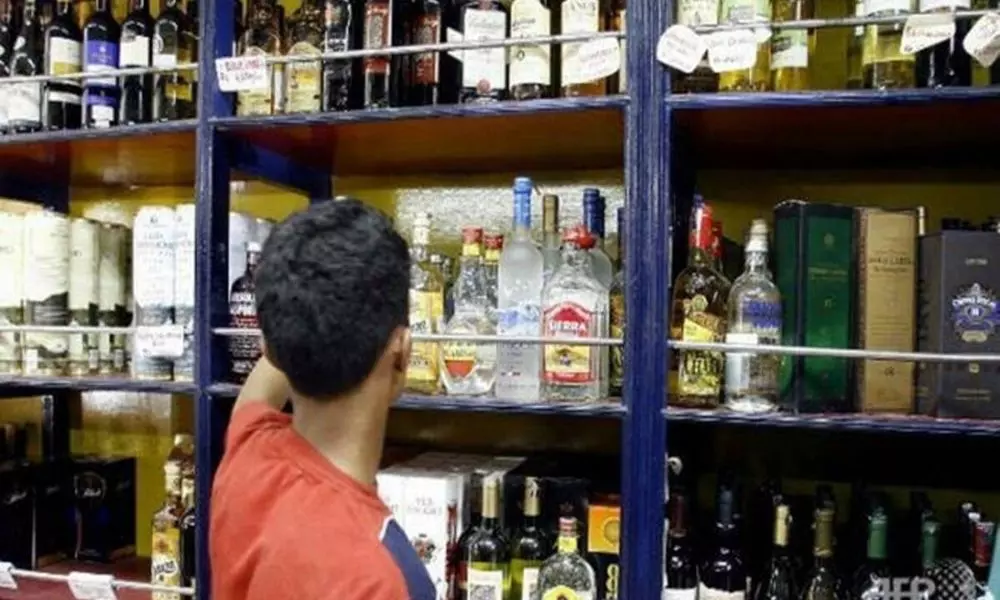 Delhi Reduces Drinking Age to 21