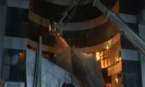 Mumbai: 2 Dead After Fire Breaks out at COVID-19 Hospital