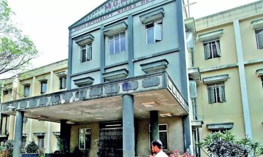 Tension at warangal MGM Hospital