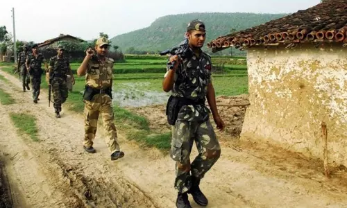 Chhattisgarh: ఛత్తీస్‌గఢ్‌ బీజాపూర్‌ సిల్గర్‌ అడవుల్లో ఎదురుకాల్పులు