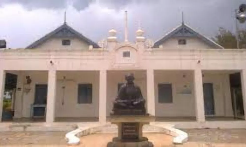 Pinakini Satyagraha Ashram as a Historical Symbol