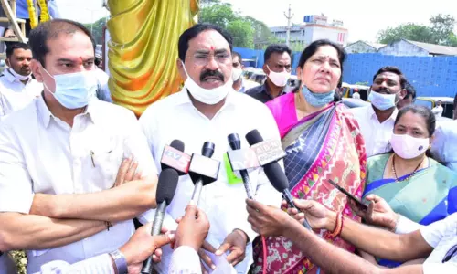 Minister Errabelli Dayakar Rao Said That Mahatma Jyotirao Phule Was A Great Man Who Fought Against Caste Discrimination Minister Errabelli Dayakar Rao Said That Mahatma Jyotirao Phule Was A Great Man Who Fought Against Caste Discrimination