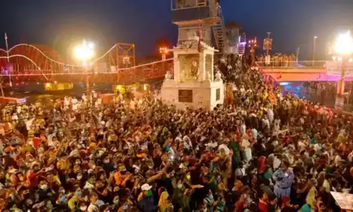 Uttarakhand: Hundreds test positive for Covid at Kumbh Mela
