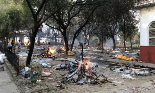 Cemetery Are Filled With Full Of Dead Bodys In UP