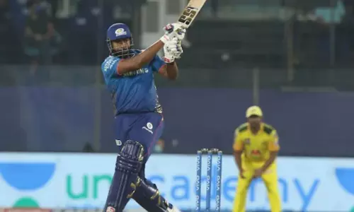 Kieron Pollards Valiant Innings Powers Mumbai