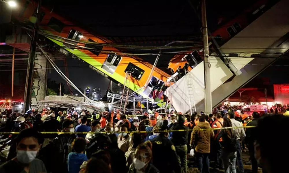 Mexico Citys Metro Collapsed Monday Night