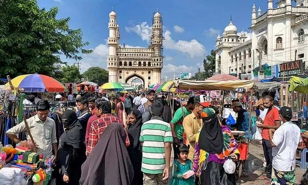 Large Number of People Busy in Shopping for Eid ul Fitr in old City Charminar
