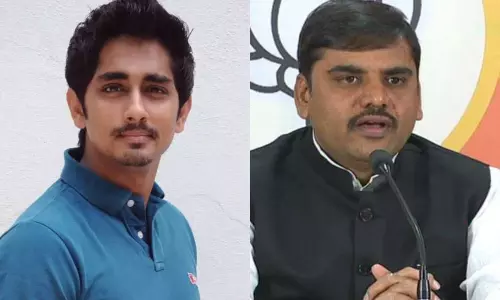 Tweet War Between the Hero Siddharth and BJP Leader Vishnu Vardhan Tweet War Between the Hero Siddharth and BJP Leader Vishnu Vardhan