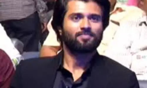 Vijay Deverakonda Talks About Precautions to Take if you Have Covid-19 Symptoms
