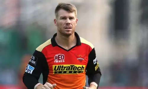 Australia Cricketers David Warner and Michael Slater Deny Drunken Brawl In Maldives Australia Cricketers David Warner and Michael Slater Deny Drunken Brawl In Maldives
