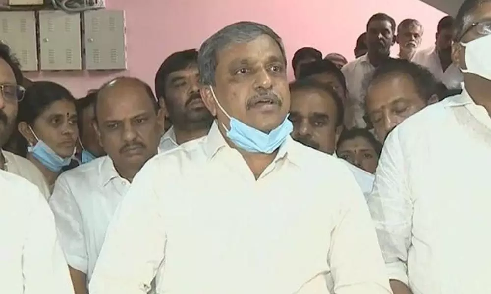 Sajjala Ramakrishna Fire on Chandrababu