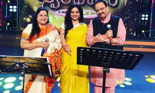 Singer Sunitha Birthday Special Interesting Things to Know About Her