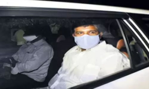 ACB officials Takes Dhulipalla Narendra to Rajahmundry Central Jail