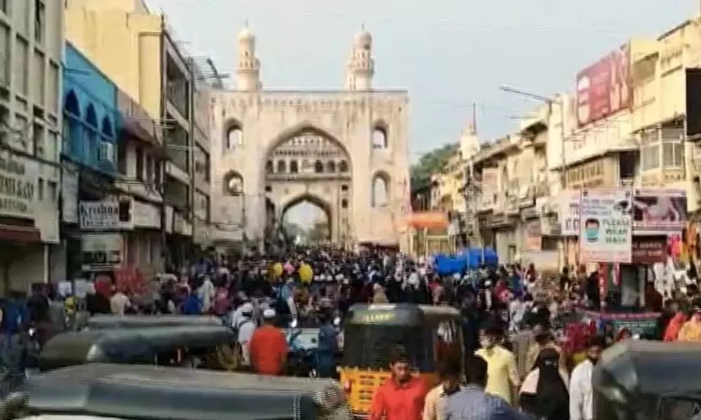 Hyderabad: పాతబస్తీలో లాక్‌డౌన్ రూల్స్ బ్రేక్