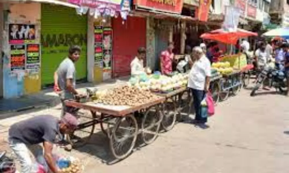 Street Vendors Business are facing problems due to lockdown in Srikakulam Andhra Pradesh