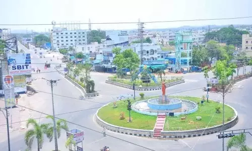 Peacefully Ongoing Lock Down in Khammam District