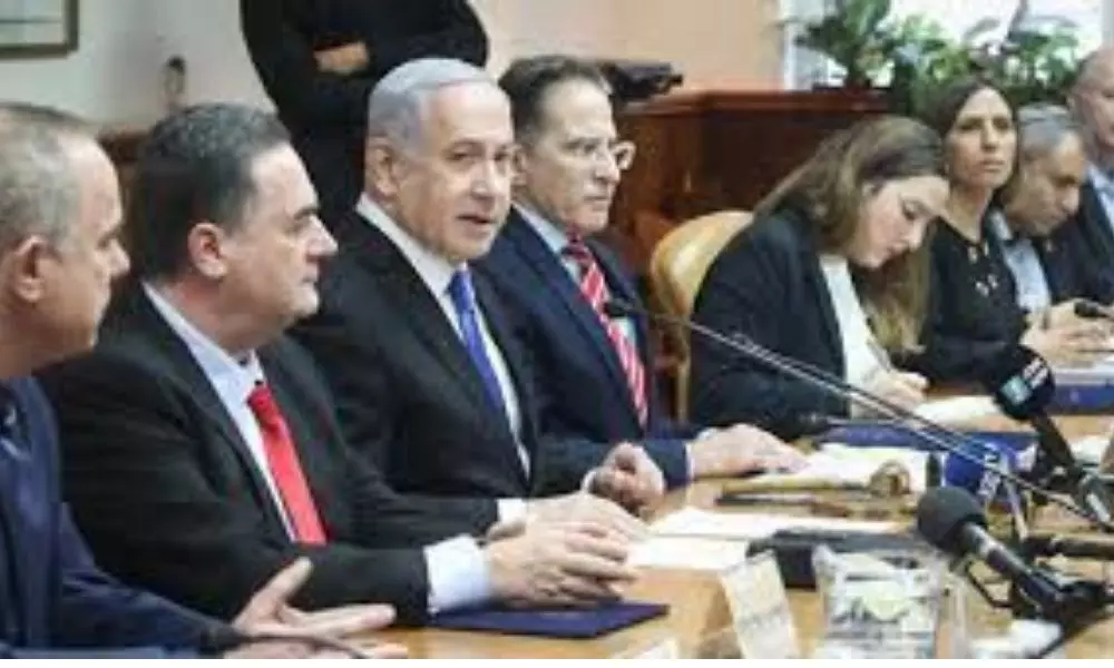 Israel Cabinet Agree to Stop the Firing