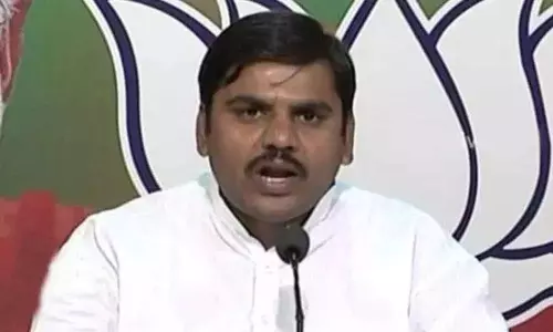 Vishnu Vardhan Says Government Fail in Corona Contrilling in AP