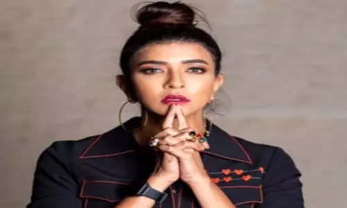 Manchu Lakshmi twrrt On Karthika Deepam