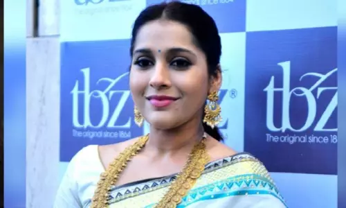 Rashmi Gautam Plays Key Role in Nagarjuna and Praveen Sattaru Movie Rashmi Gautam Plays Key Role in Nagarjuna and Praveen Sattaru Movie