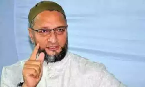MP Asaduddin Owaisi Comments on Telangana Lock Down