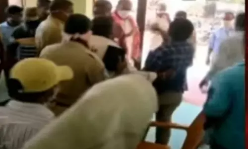 The TRS Leaders Were Blocked by the Etela Rajender Followers