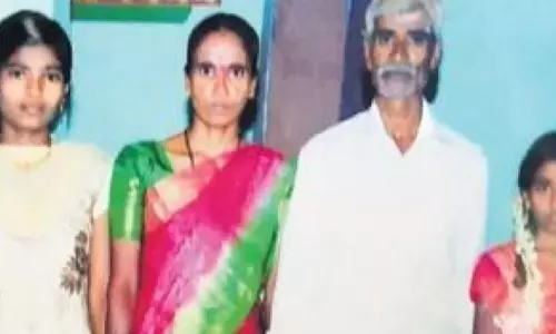 Four Member of a Family Committed Suicide at Chamarajanagar Four Member of a Family Committed Suicide at Chamarajanagar