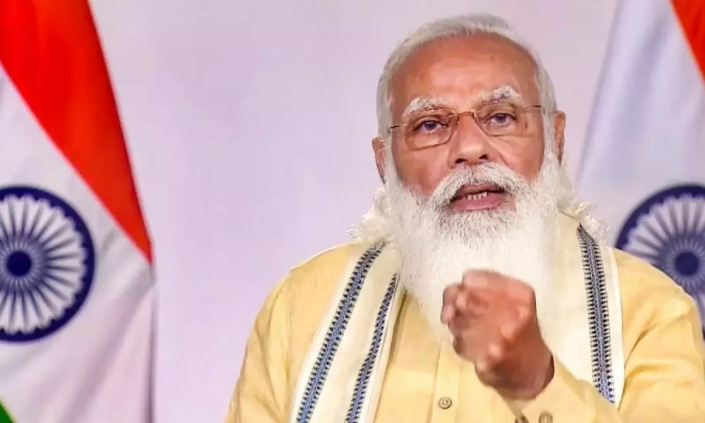 Tea Vendor Sends Rs.100 to PM Modi to Get his Beard Shaved