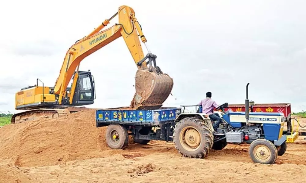 Andhra Pradesh: Sand Smuggling in East Godavari District